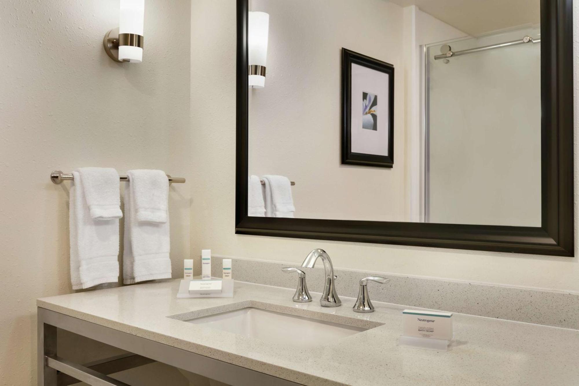 Hilton Garden Inn Statesville Esterno foto