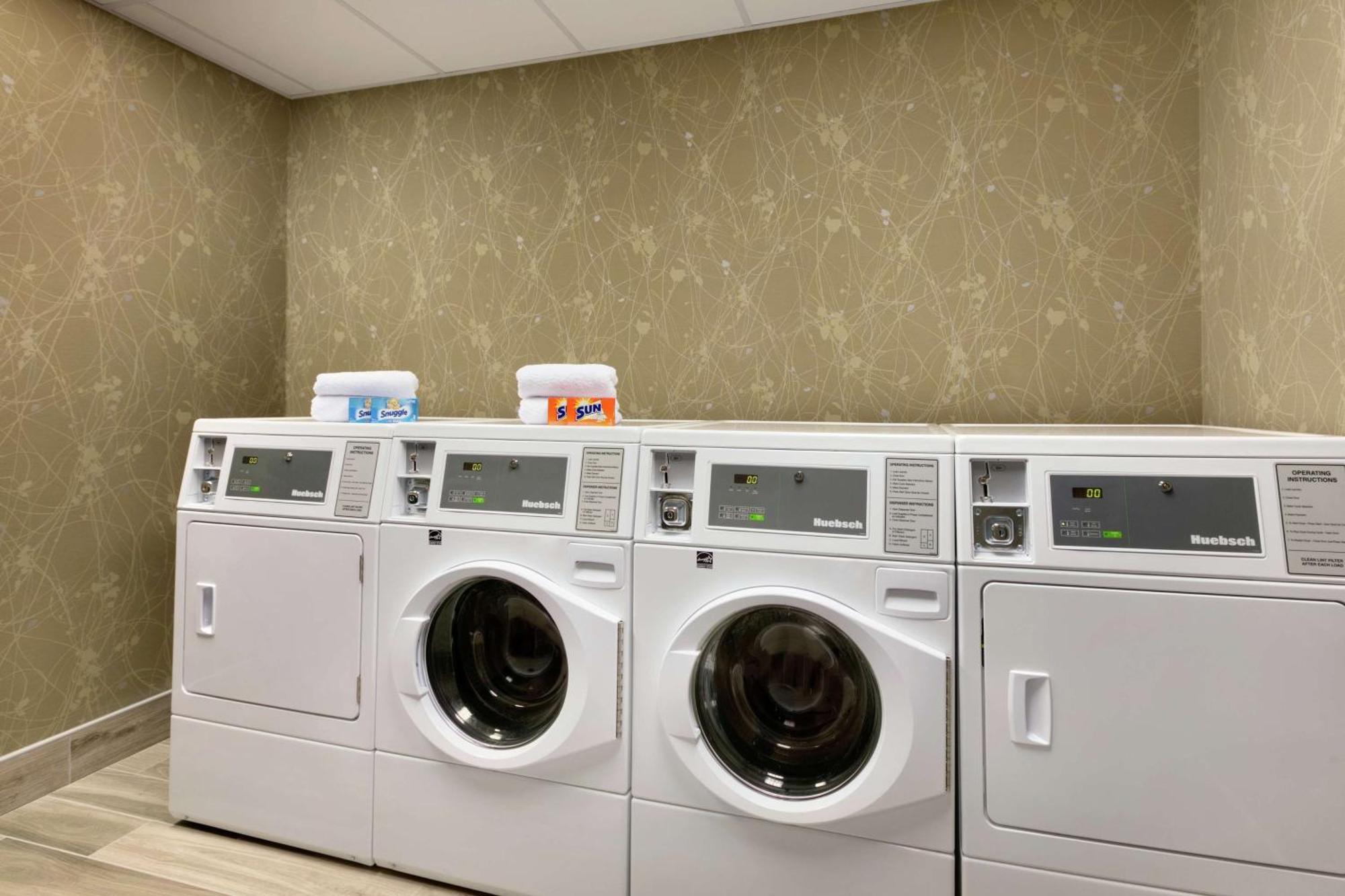 Hilton Garden Inn Statesville Esterno foto