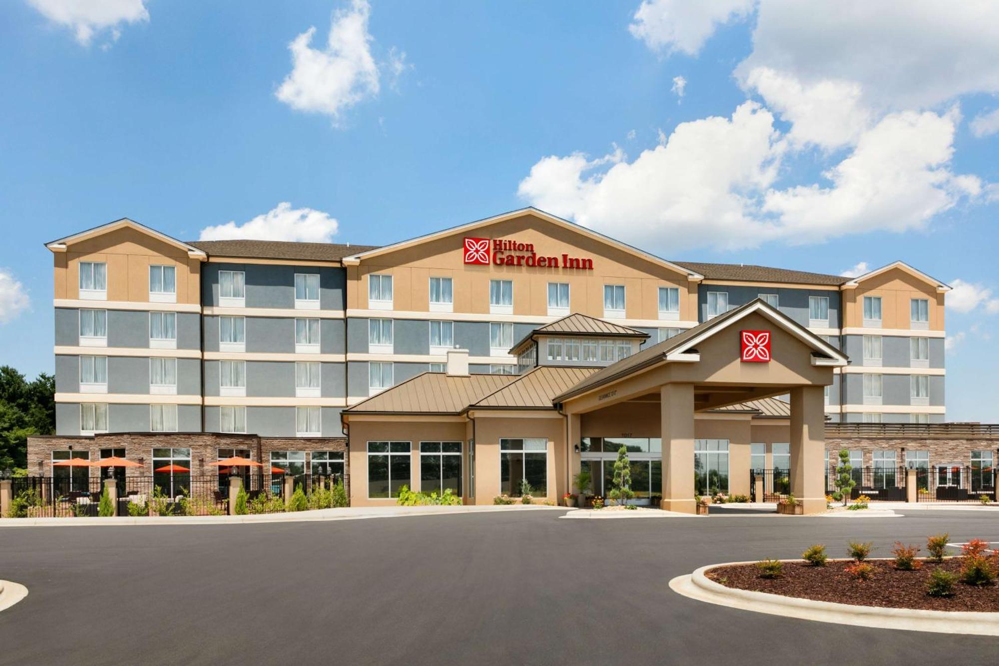 Hilton Garden Inn Statesville Esterno foto